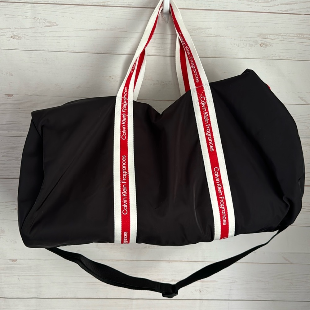 Calvin Klein Fragrances Weekender Black Duffle Bag W/Crossbody Strap